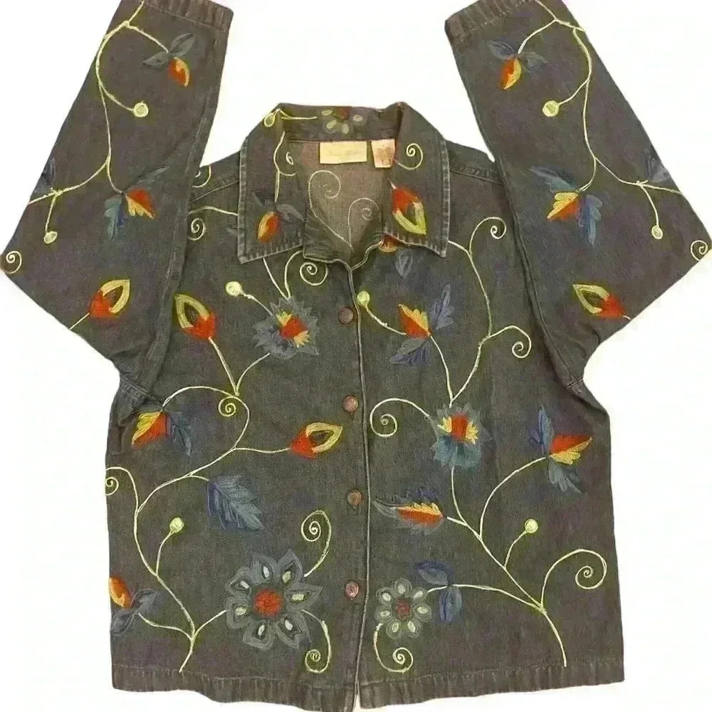 Studio Works Embroidered Floral Button Up Lightweight Denim Jacket Size Medium